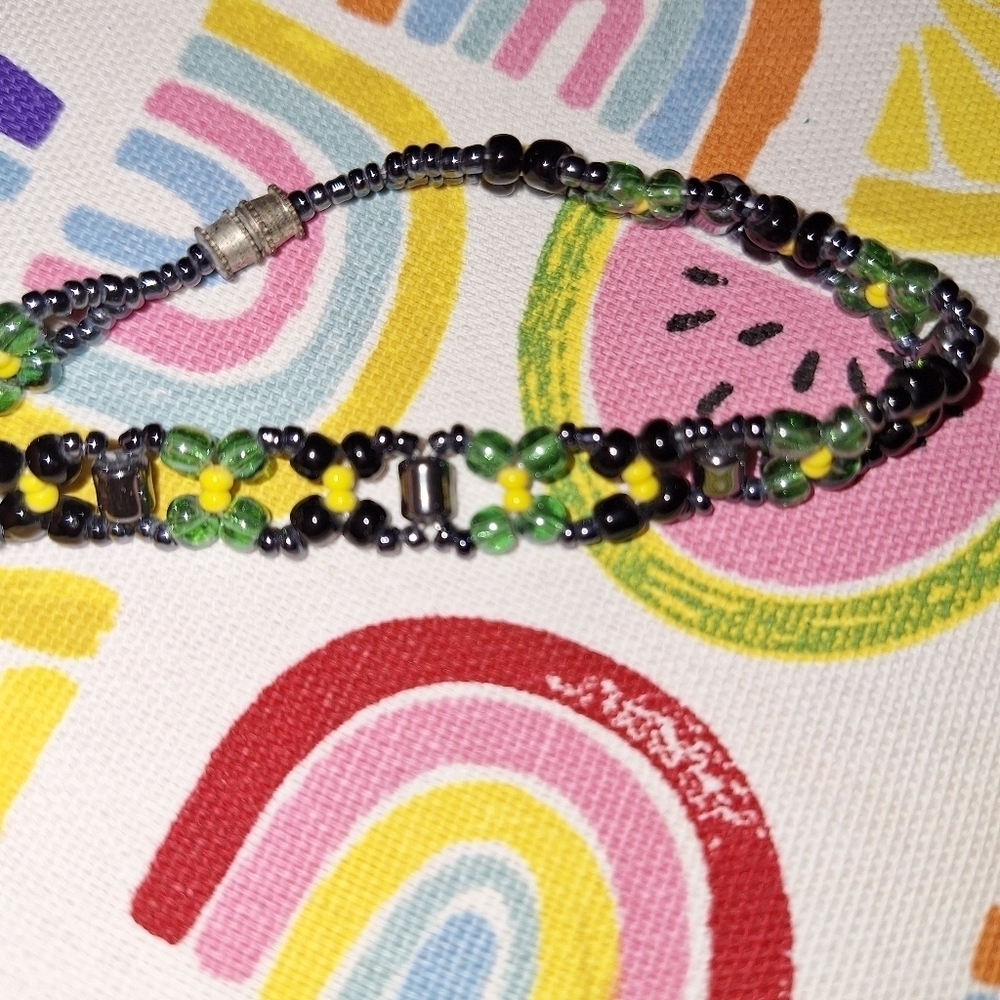 Beaded Flower Bracelet Green and Yellow